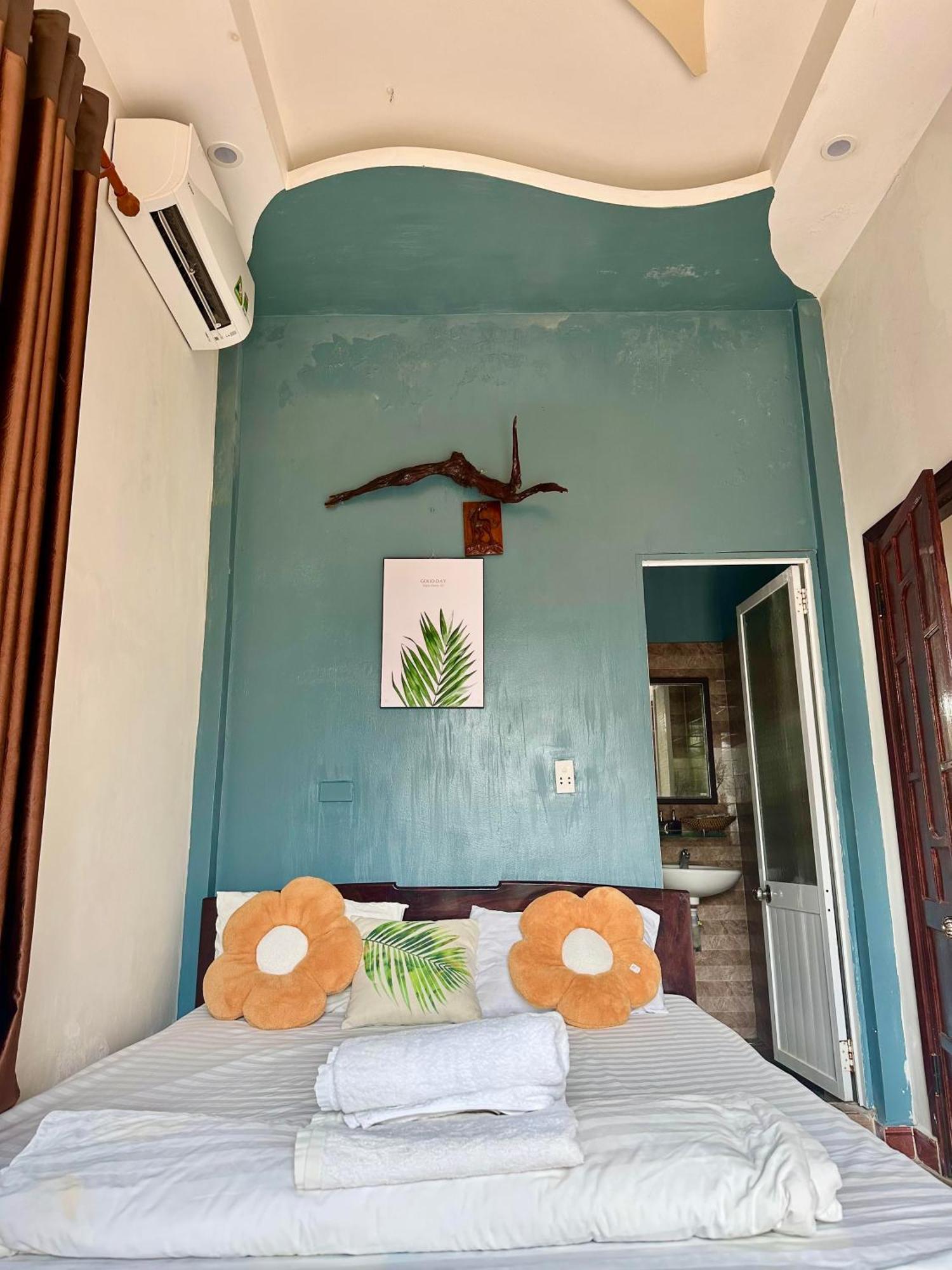 Ngo Khanh Homestay Tân Hiệ エクステリア 写真